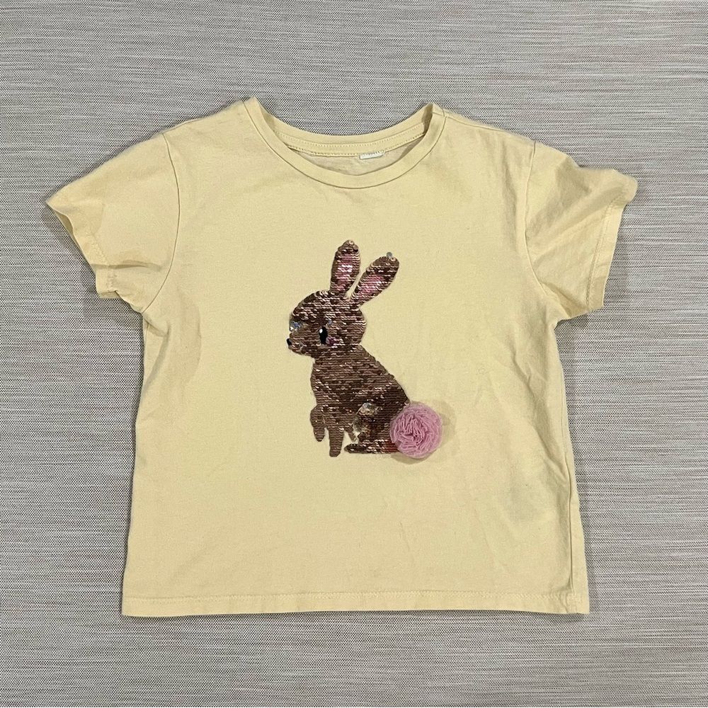 H&M Girls Sequin Bunny T-Shirt Size 4-6 years - Picture 1 of 6